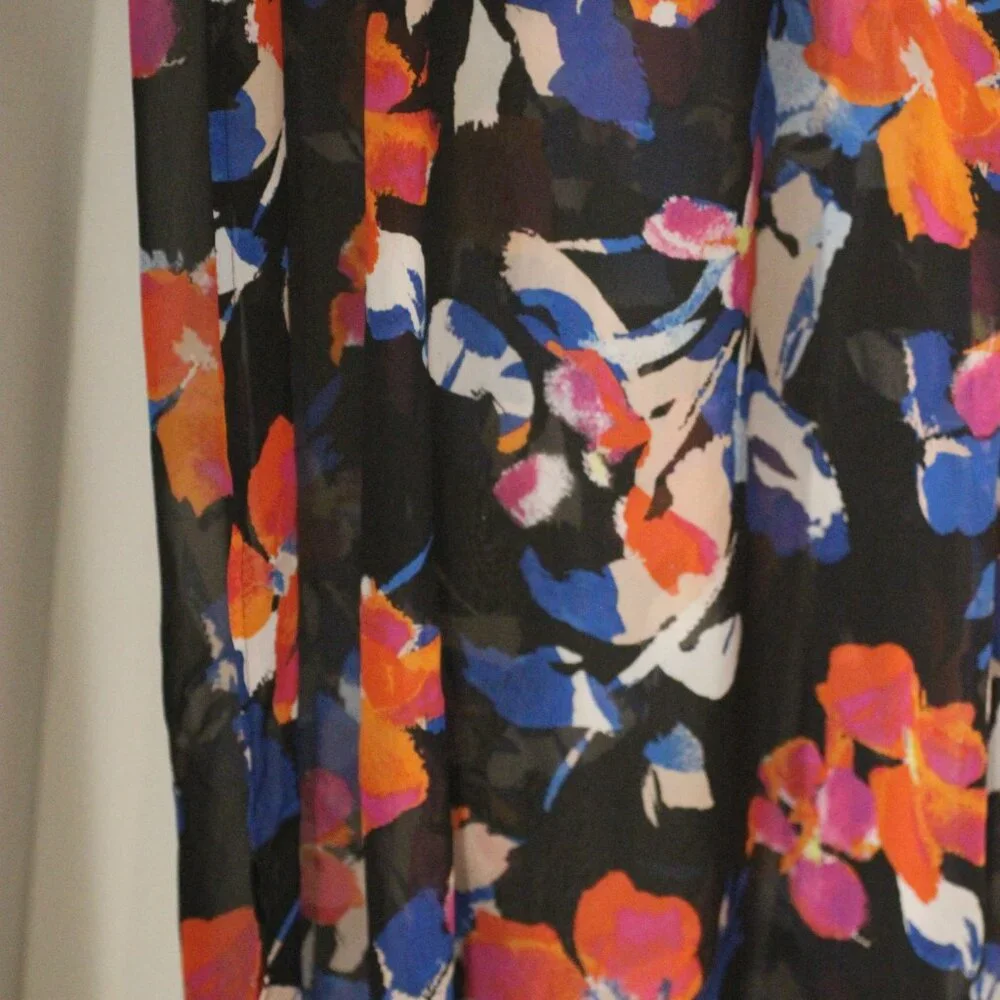 Vince Camuto Floral Sheer Dress Size 1X - Picture 6 of 8